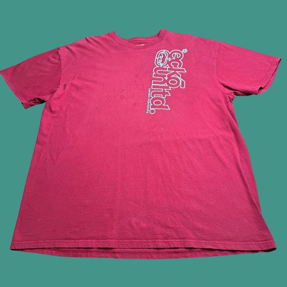 ECKO UNLTD VERTICAL LOGO GRAPHIC TEE